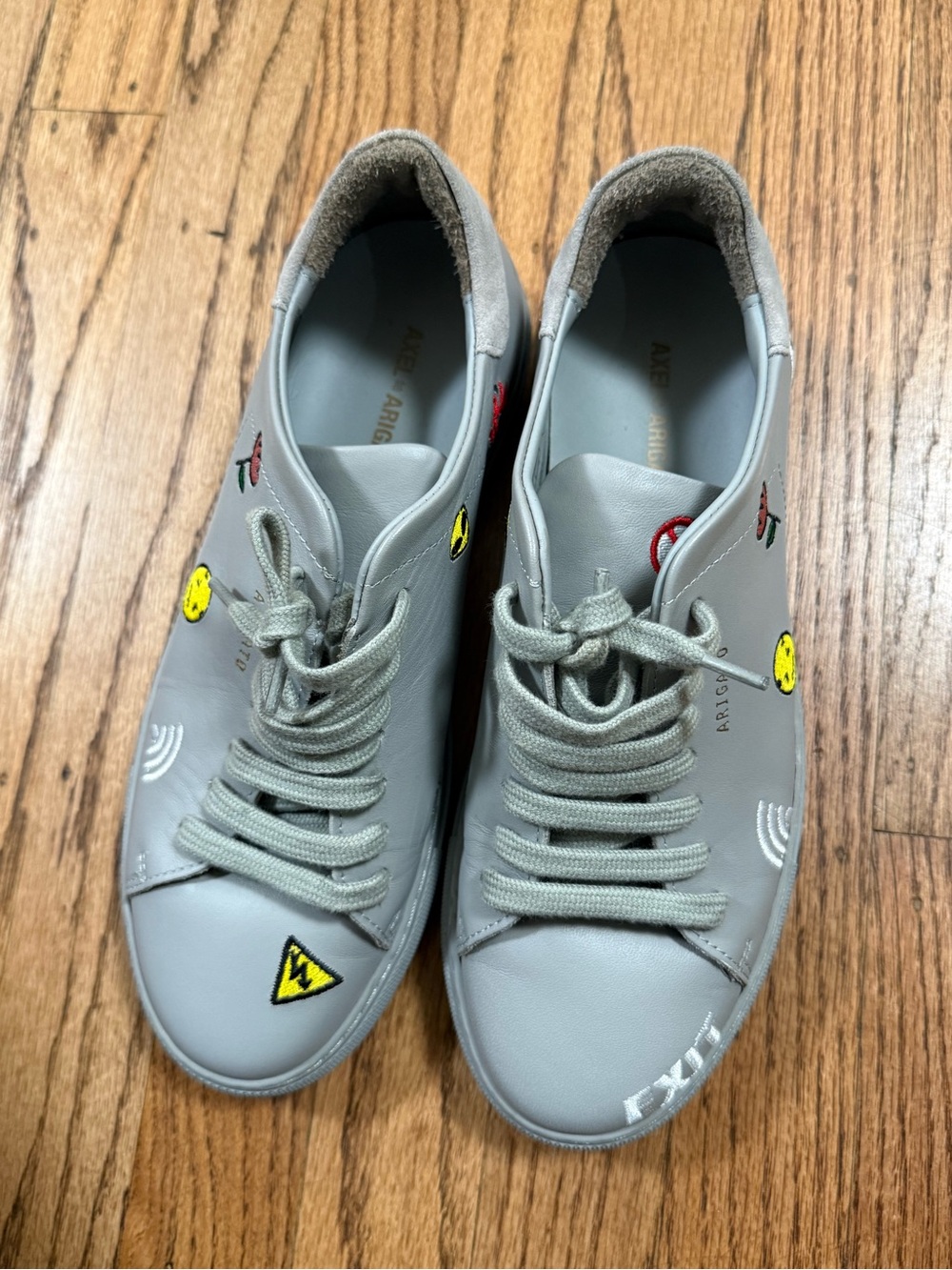 EUC Axel Arigato RARE clean 90 grey leather sneakers 38 - Picture 3 of 13